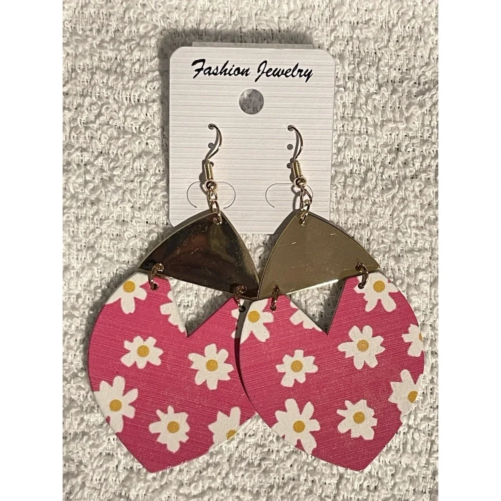 Handmade Pink Daisy Floral Statement Earrings